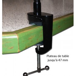 Exemple de fixation polyvalente sur plateau de table (jusqu'à 47mm)