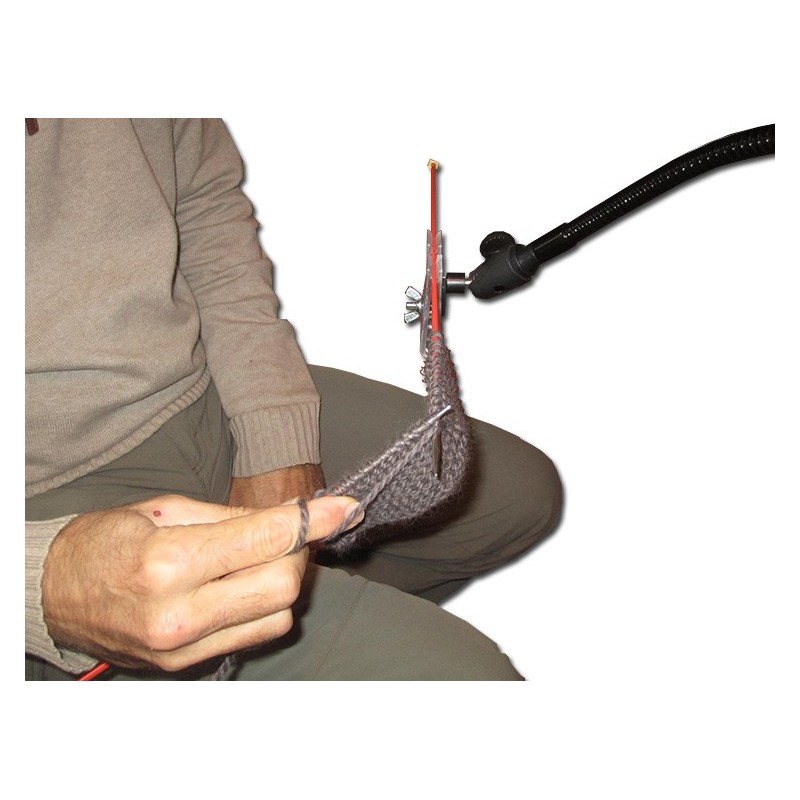 Support d'aiguille pour tricoter d'une seule main