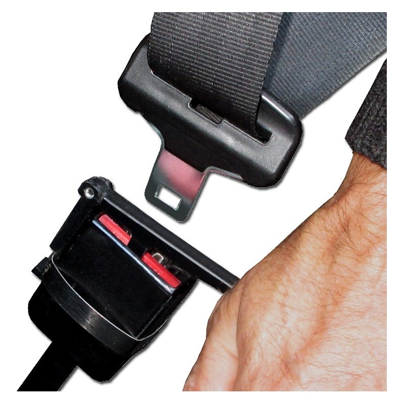 Monter des nouvelles ceintures de sécurité sur sa voiture 